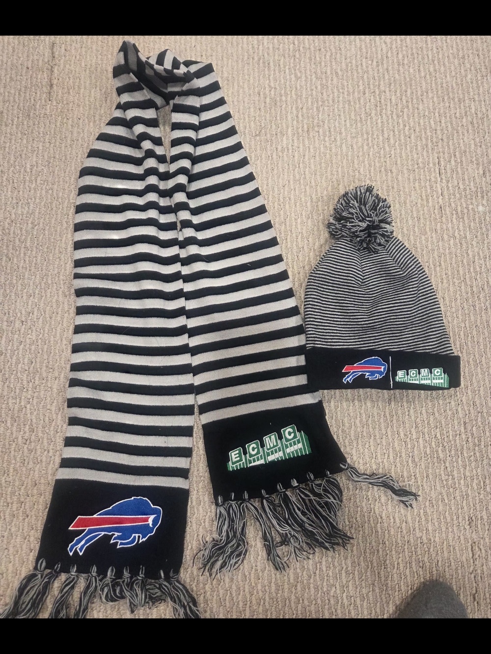 Buffalo Bills Scarf And Winter Hat